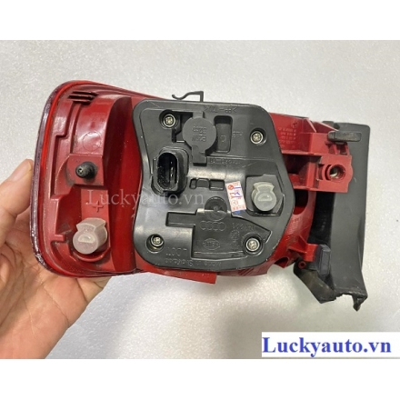 Đèn hậu miếng ngoài xe Audi A4_ 8K5945095K